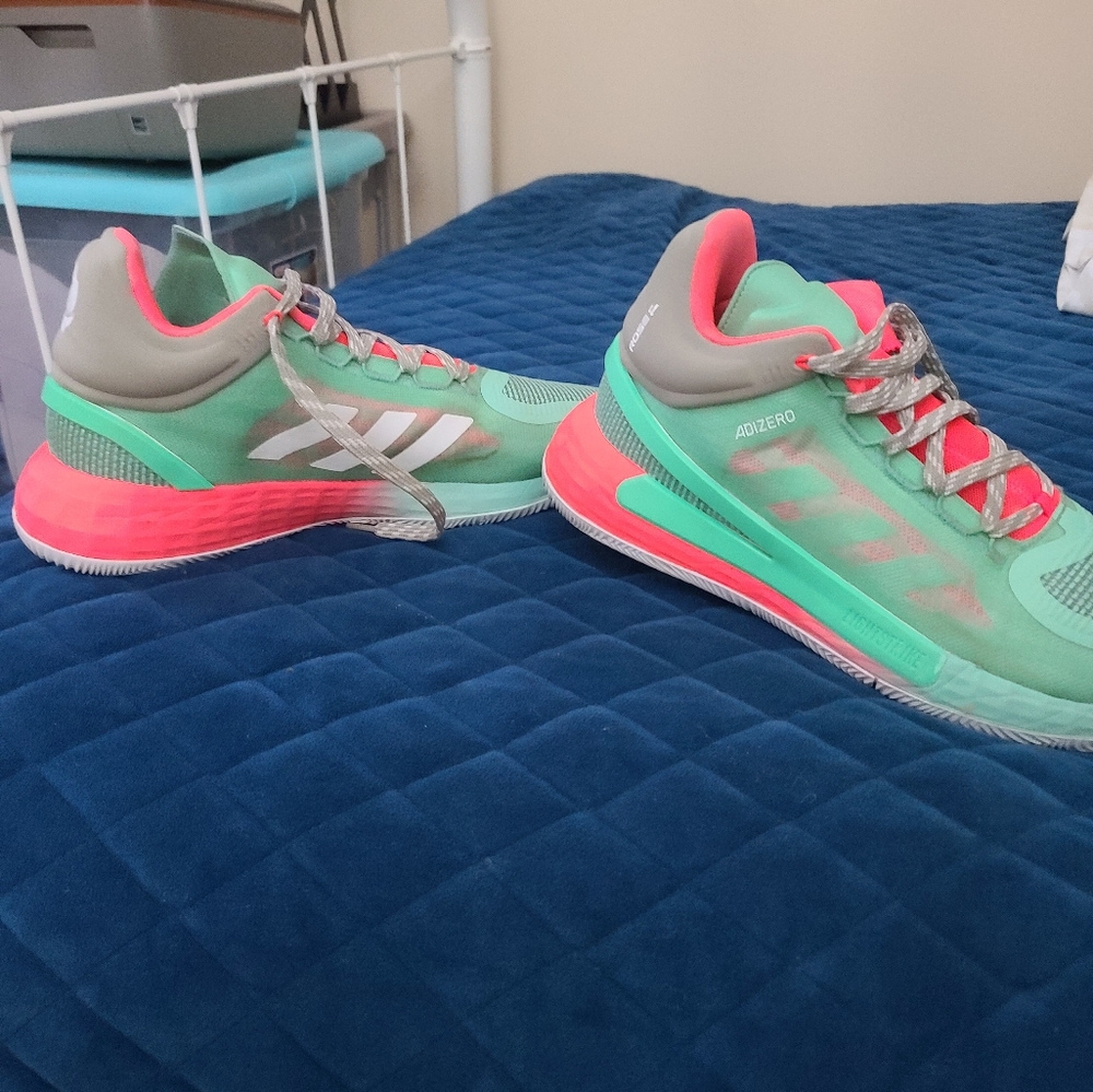 Adidas D Rose 11 size 11 Basketball Shoe